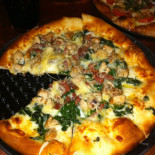 Pints Brewery Comida
