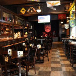 Rhino Pub Nourriture
