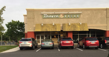 Panera Bread outside