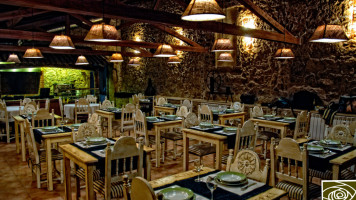 Flor da Serra Restaurante inside
