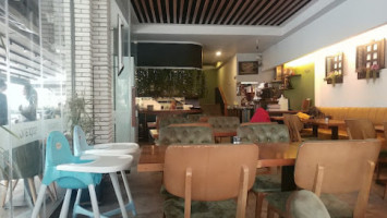 Soprano Cafe inside