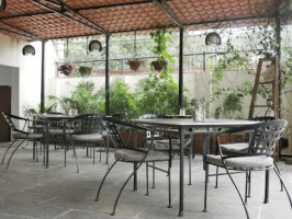 Kairos Cafe inside