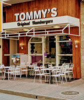 Tommy's Original Hamburgers inside