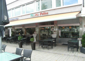 Felice Ristorante & Pizzeria inside