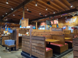 Logan's Roadhouse inside