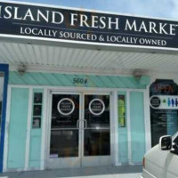 Island Fresh Market outside