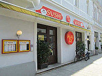 Mai Ly Sushi + Wok-Restaurant outside