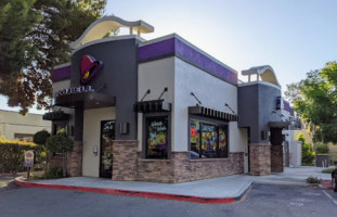 Taco Bell outside