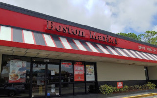 Boston Market outside