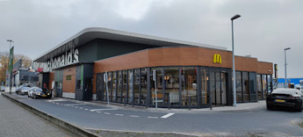 Mcdonald's outside