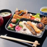 Xīn Yuè Huái Shí Rì Běn Liào Lǐ Comida