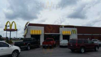 Mcdonald's outside