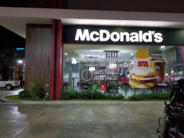 Mcdonald's outside