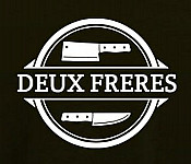 Deux Freres outside