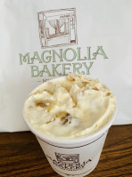 Magnolia Bakery Rockefeller Center food