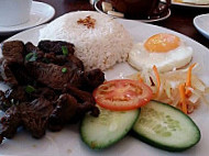 Lina's Kusina Cafe food