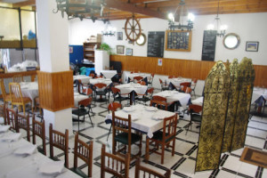 Meson Marinero inside