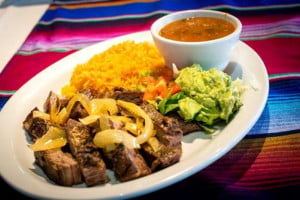 Mia's Mexican Grill food