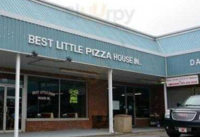 Best Little Pizza House In outside
