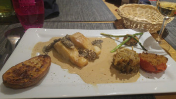 Aux Platanes food