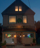 Champion's Pub outside