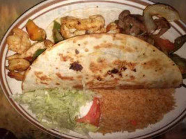 Los Mariachis Mexican food