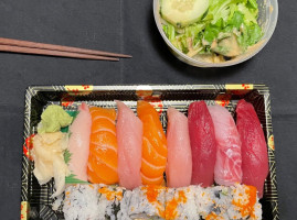 Taki Sushi food