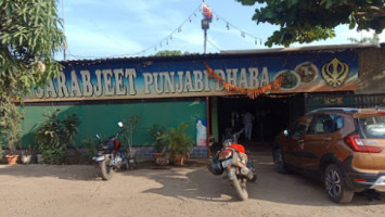 Sarabjeet Punjabi Dhaba outside