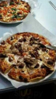 Pat's Pizza Orono food