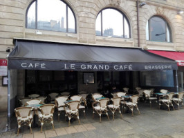 Le Grand Cafe inside