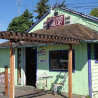 Farm To Market Bakery outside