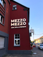 Mezzo Mezzo Am Zollverein outside