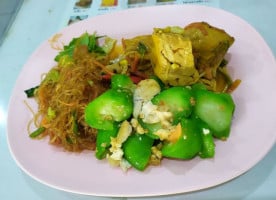 1 Kit Pung Vegetarian inside