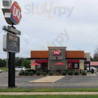 Dairy Queen outside