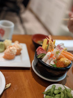 Tazaki Sushi food