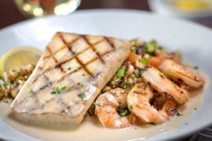 Harry's Seafood Bar and Grille food