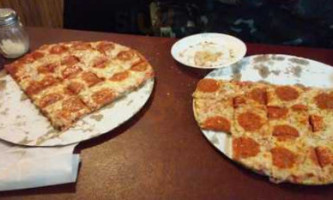 Decaro's Pizza food