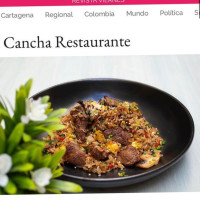 Cócteles De La Cancha food