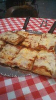 Sal's Pizzeria food