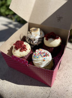 Smallcakes outside