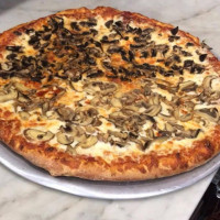 125th Pizza Of Harlem food
