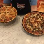 Hot Stuff Pizza Comida