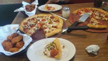 Pizza Hut food