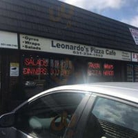 Leonardo Pizza Cafe outside