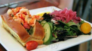 Bistro On Main And Chatham Raw food