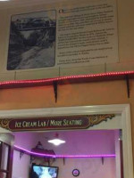 Doc Burnstein's Ice Cream Lab Arroyo Grande inside