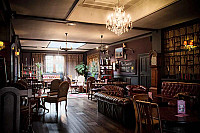 Hare And Hounds Brighton inside