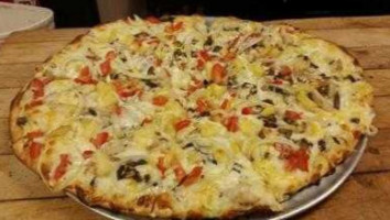 Heise Pizza Parlor food