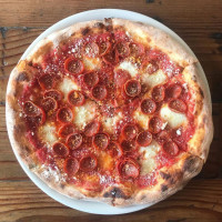 Il Pizzaiolo Wood-fired Pizza food