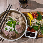 Lu Lu Vietnamese food